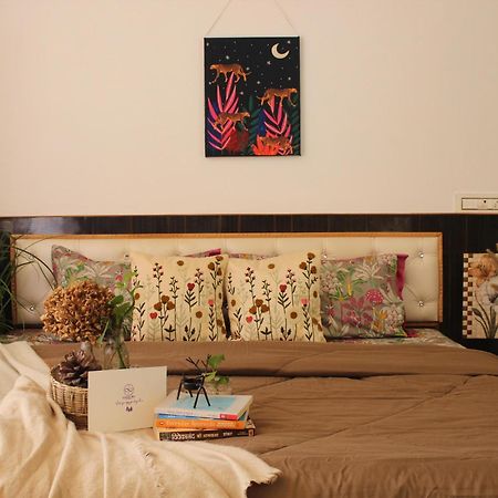 Hostel La Casa By Cosmic Kriya Bīr Zewnętrze zdjęcie